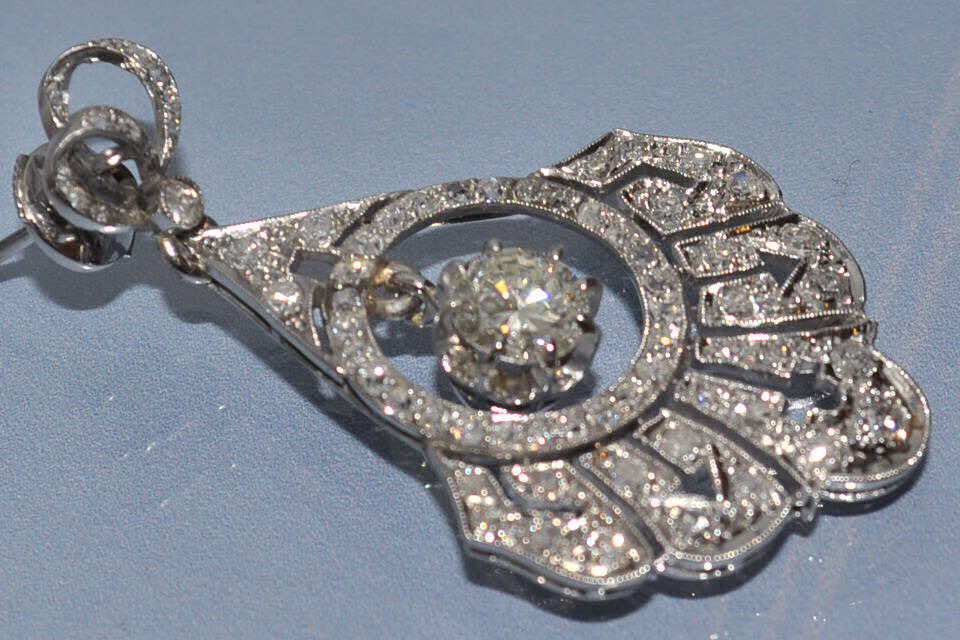 Boucles d'oreille art déco diamants platine - Image 4