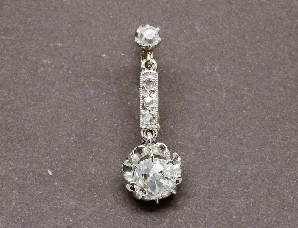 Boucles d'Oreilles Anciennes Diamants - Image 2