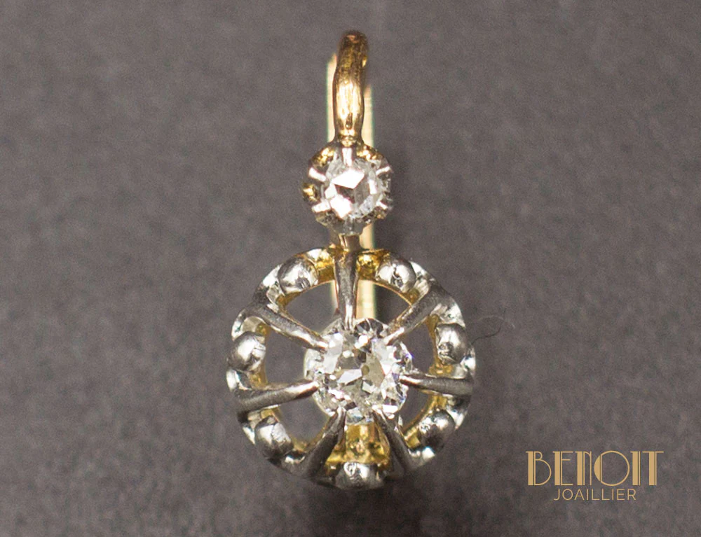 Boucles d'Oreilles Dormeuses Anciennes Diamants - Image 2