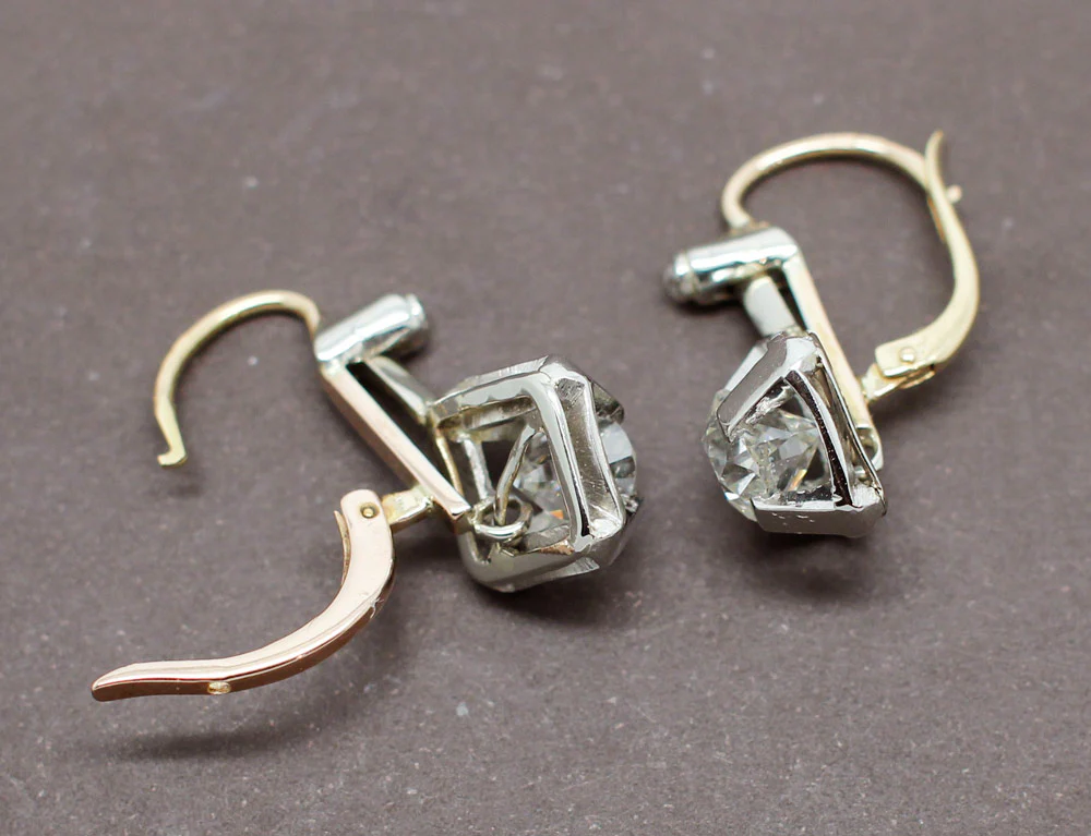 Boucles d'Oreilles Dormeuses Art Déco Diamants - Image 3