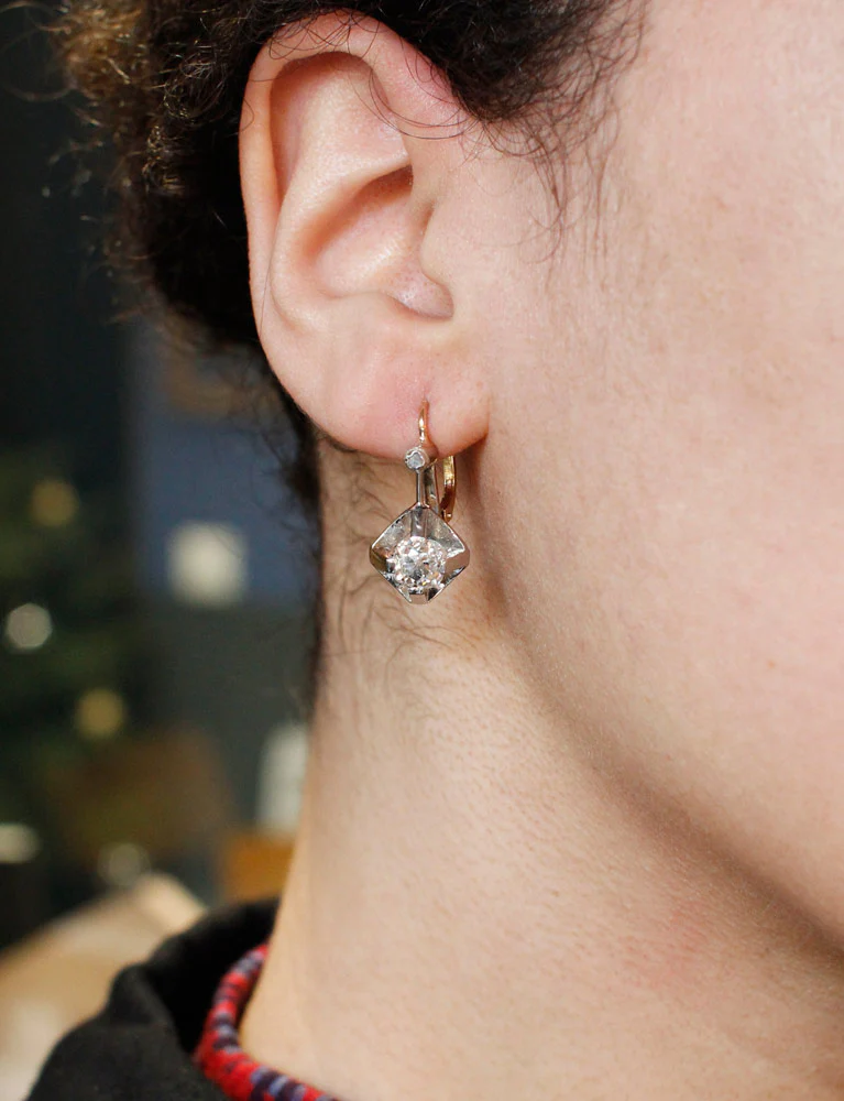 Boucles d'Oreilles Dormeuses Art Déco Diamants - Image 4