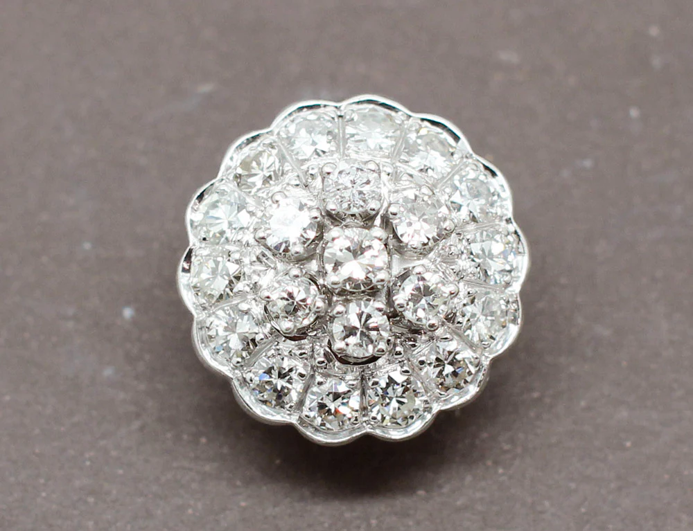 Boucles d'Oreilles Marguerite Diamants - Image 2