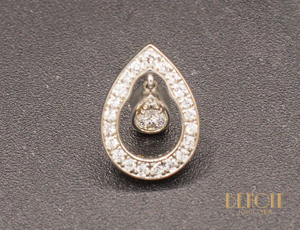 Boucles d'Oreilles Piaget "Millenium" Diamants - Image 2