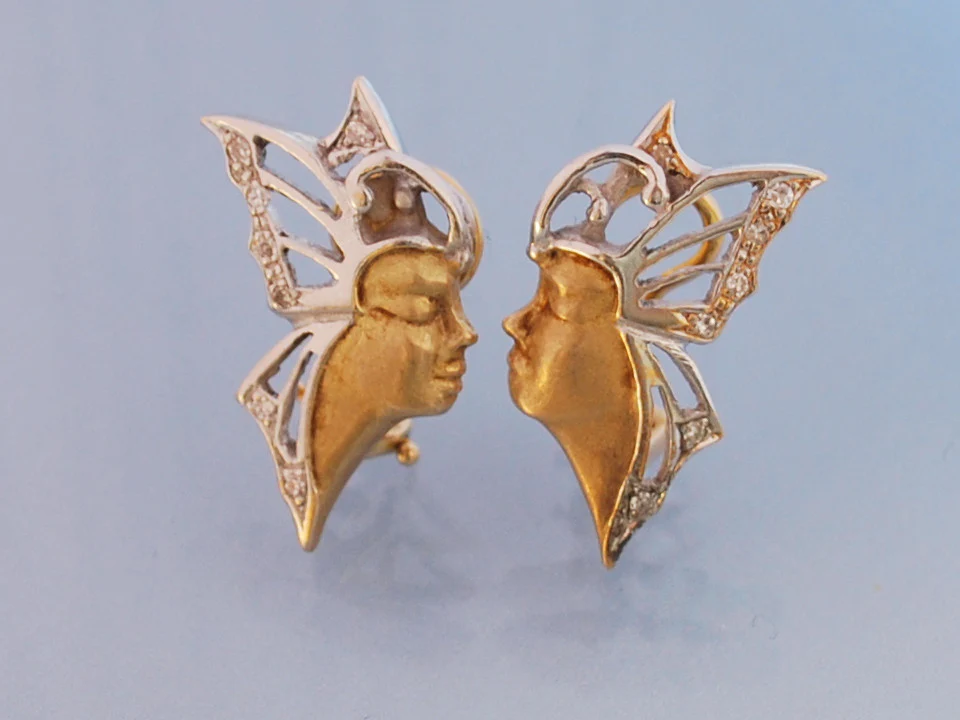 Boucles or et diamants