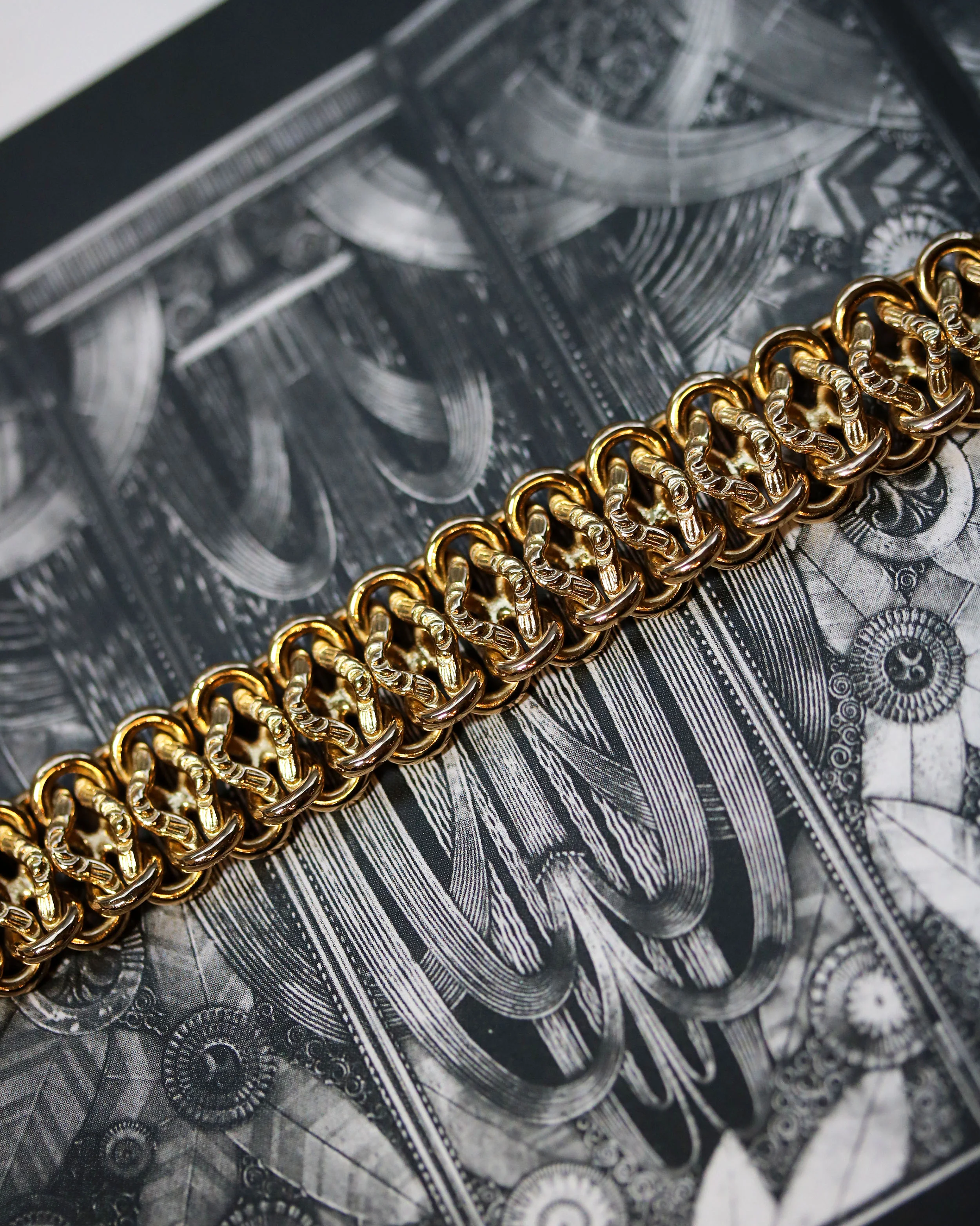 Bracelet Mailles Imbriquées Vintage - Image 3