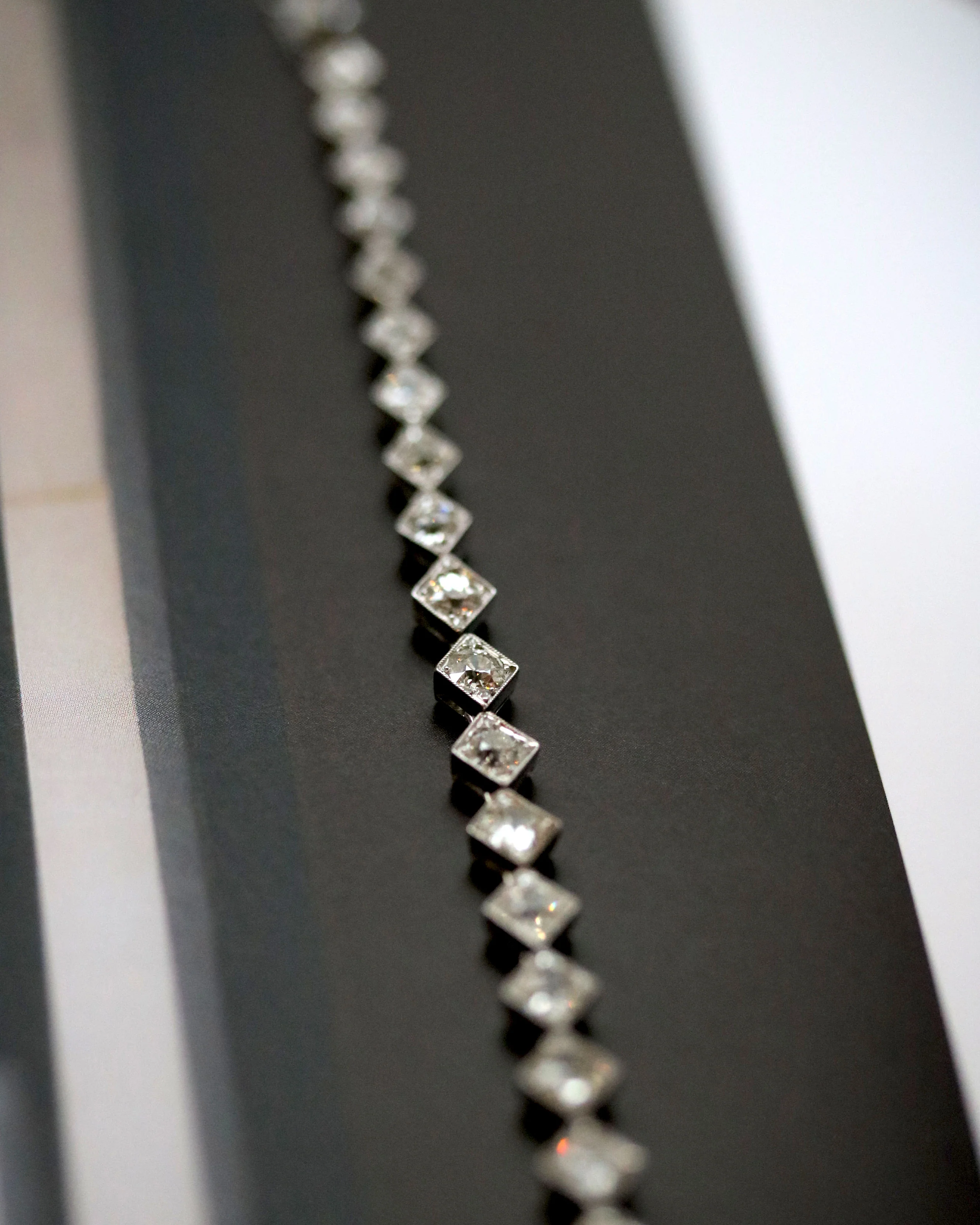 Bracelet Rivière Or blanc et diamants - Image 4