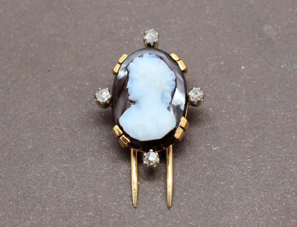 Broche Clip Camée Diamants