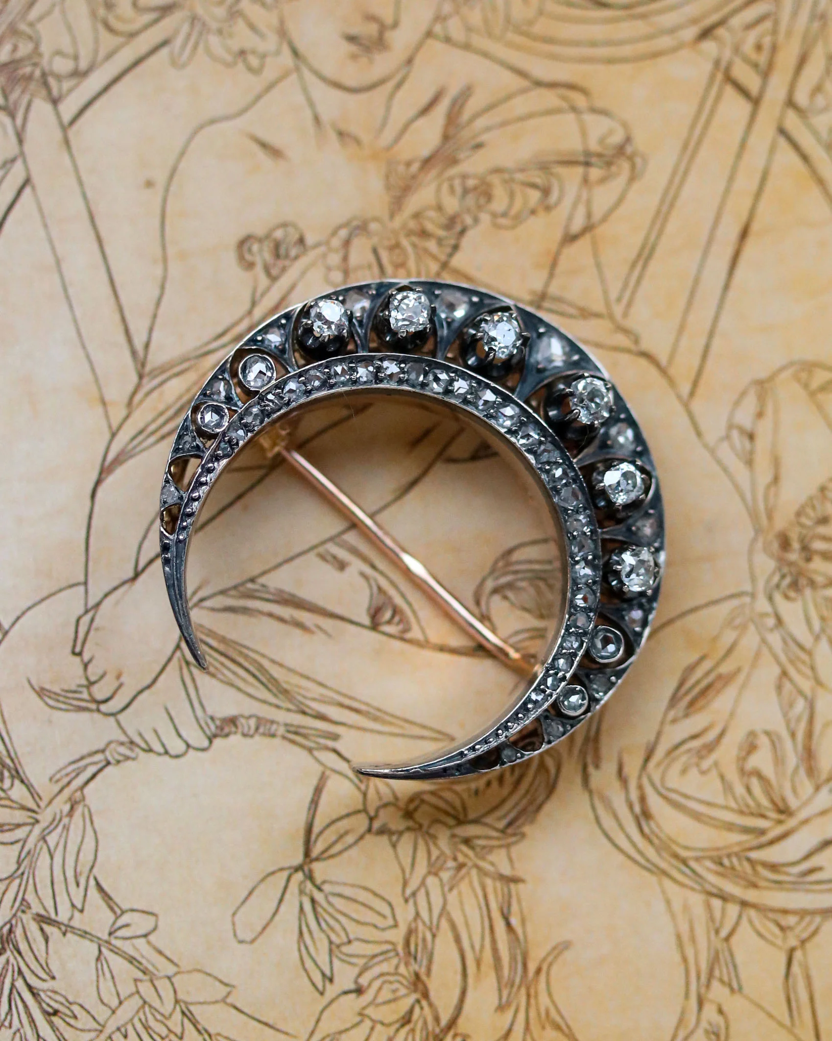 Broche Croissant Diamant Or et Argent - Image 2