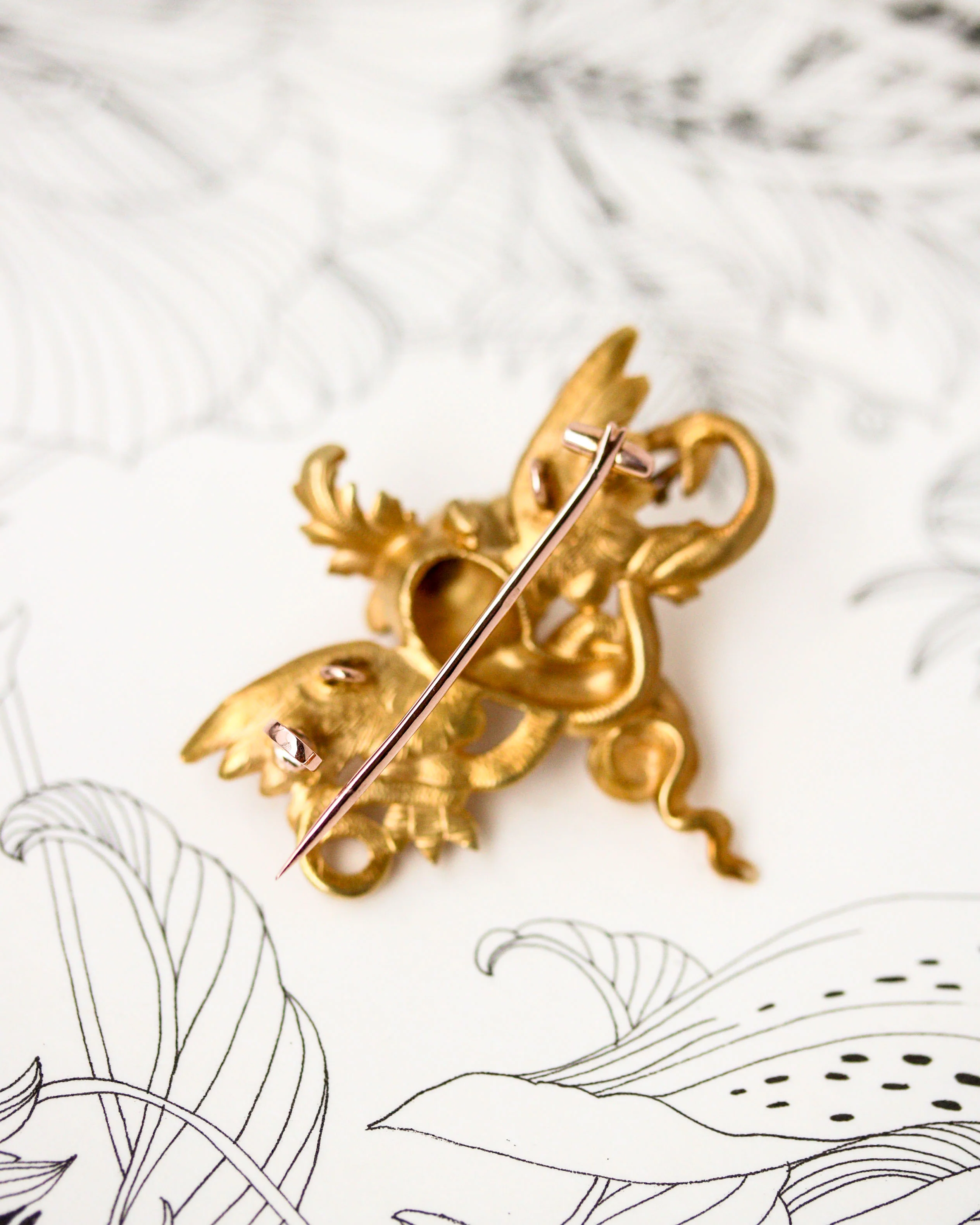 Broche et Pendentif Chimère et Perle Fine - Image 4