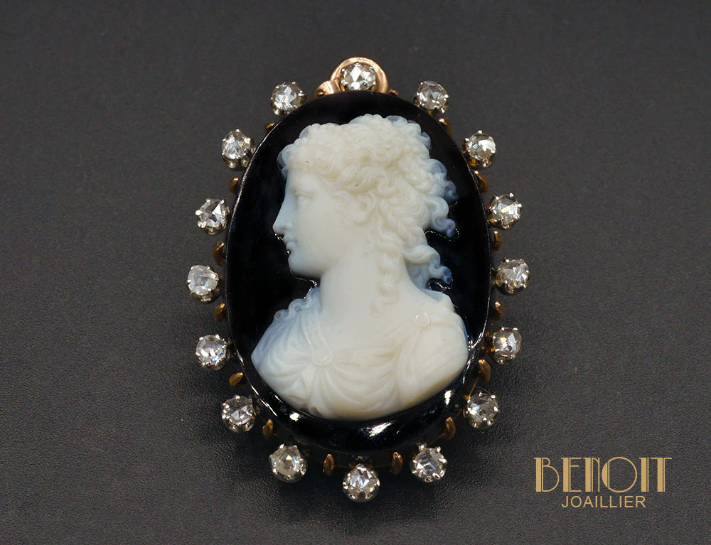 Broche Pendentif Camée Diamants