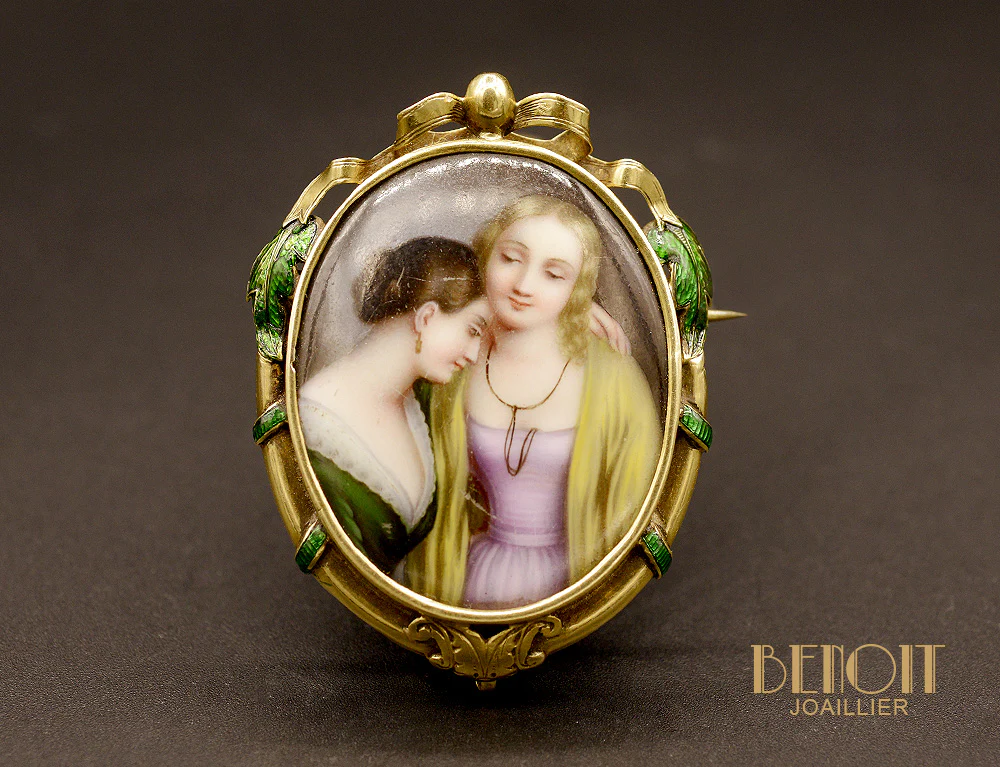 Broche Portraits de Deux Femmes