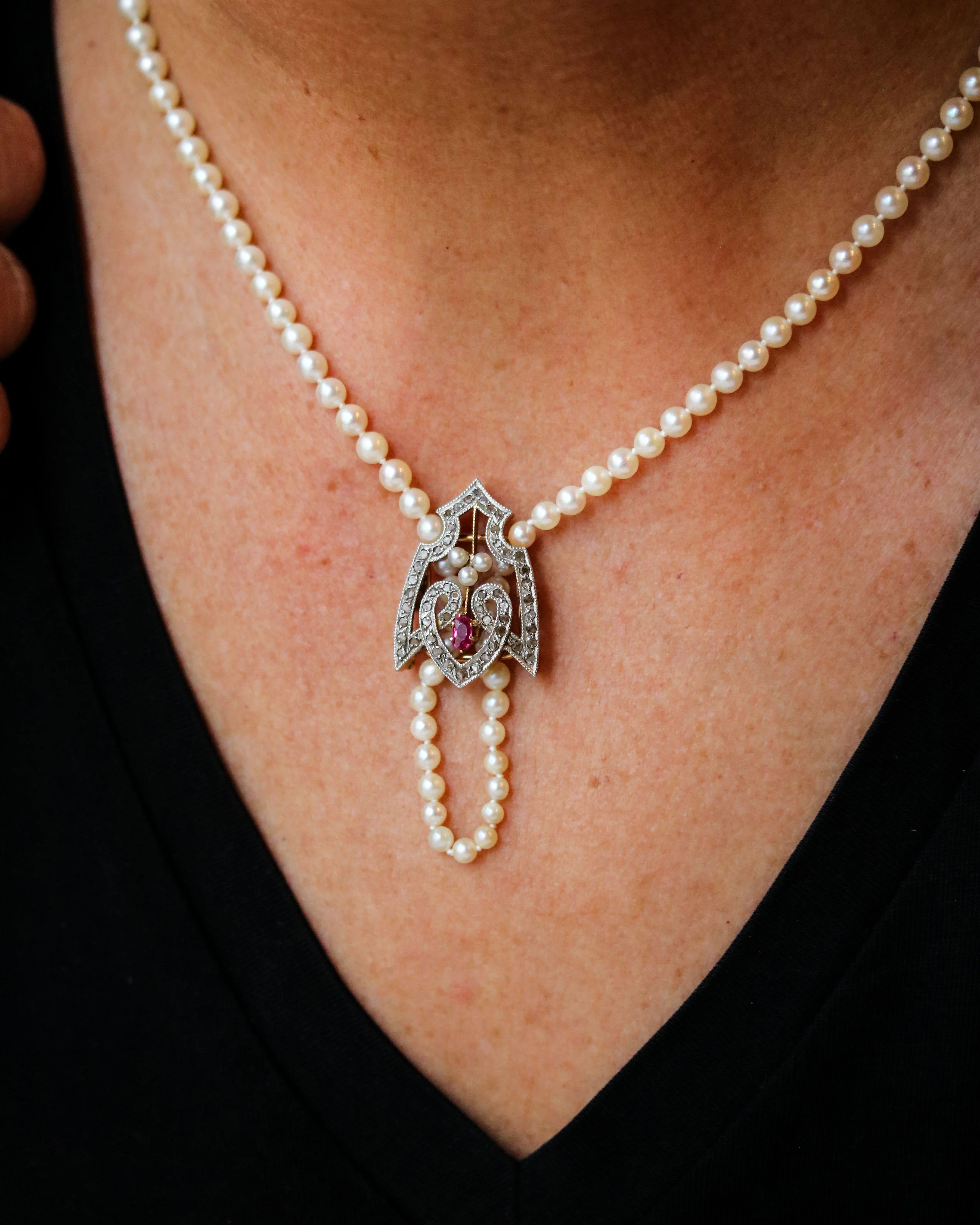 Coulant de Sautoir ou Pendentif en Or, Rubis et Perles - Image 2
