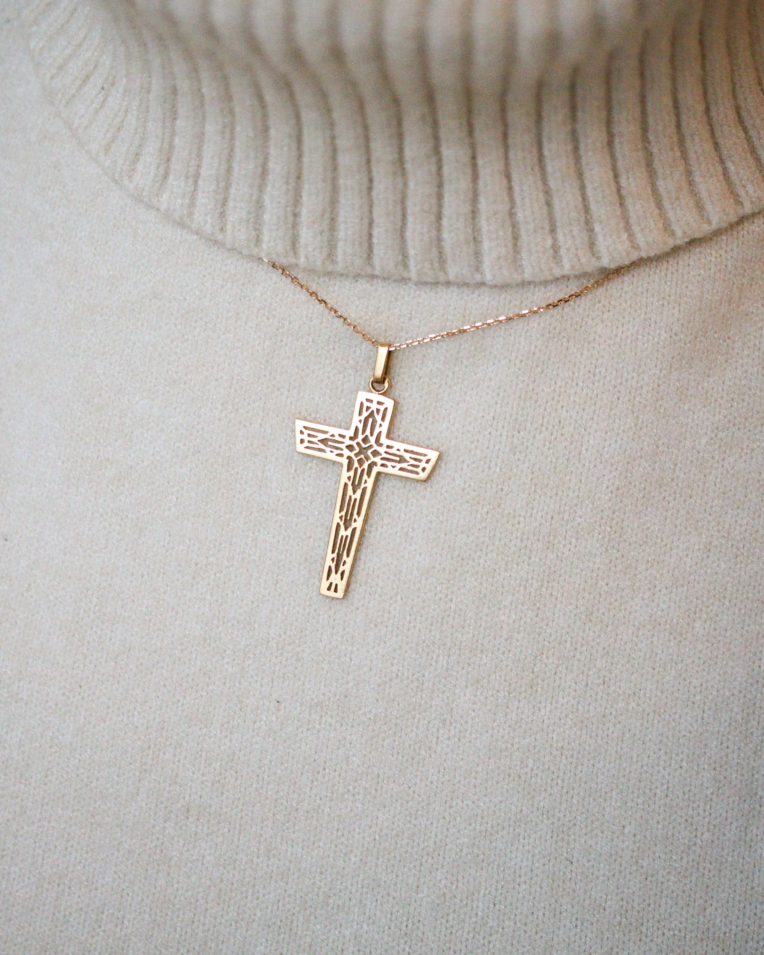 Pendentif Grande Croix Latine Filigrane en Or Jaune - Image 5