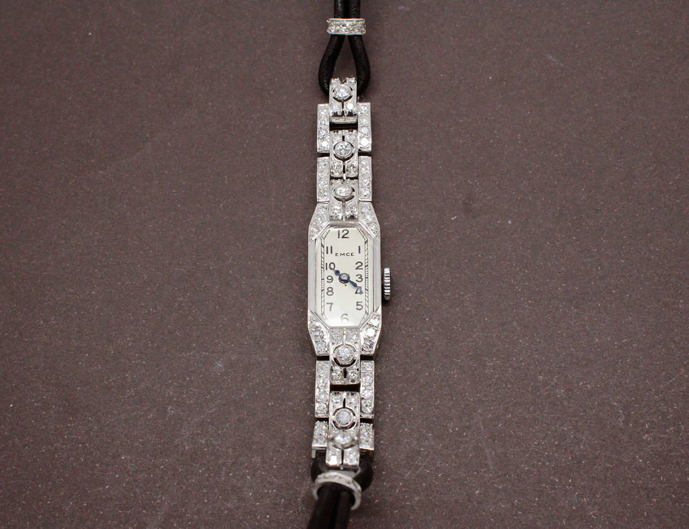Montre Art Déco Platine et Diamants