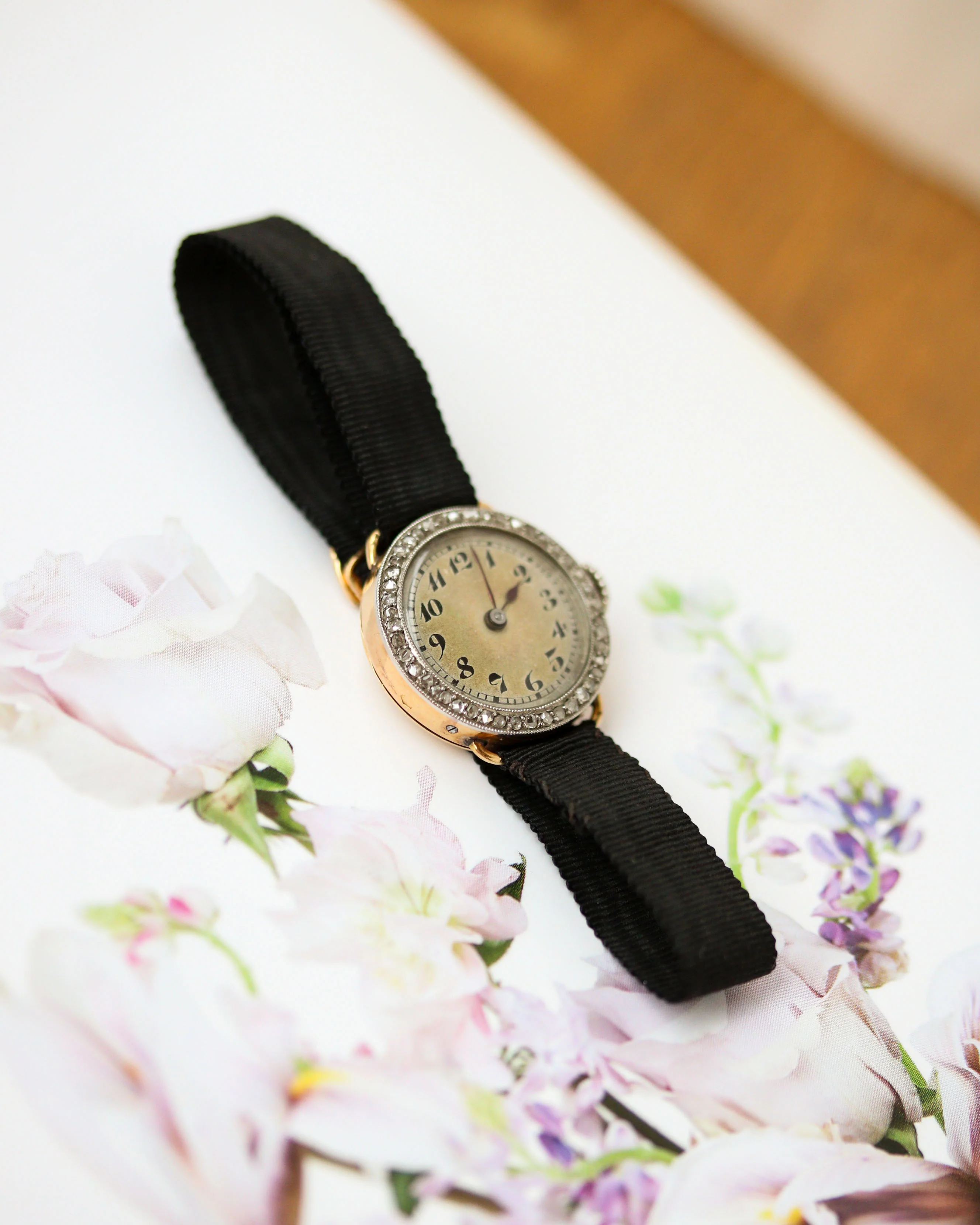 Montre Art Déco Ronde Diamants - Image 3