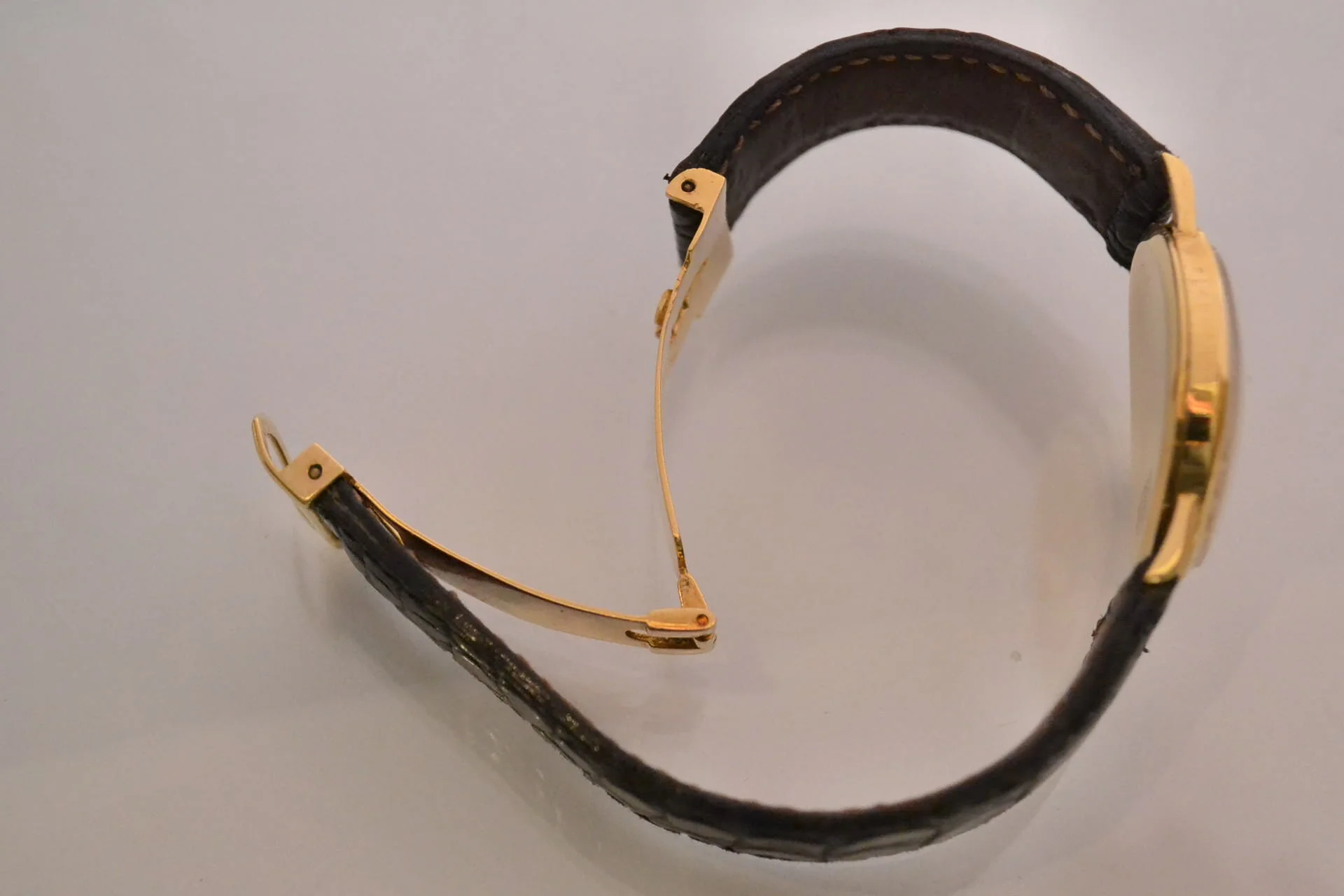 Montre Ovale Or Jaune - Image 4