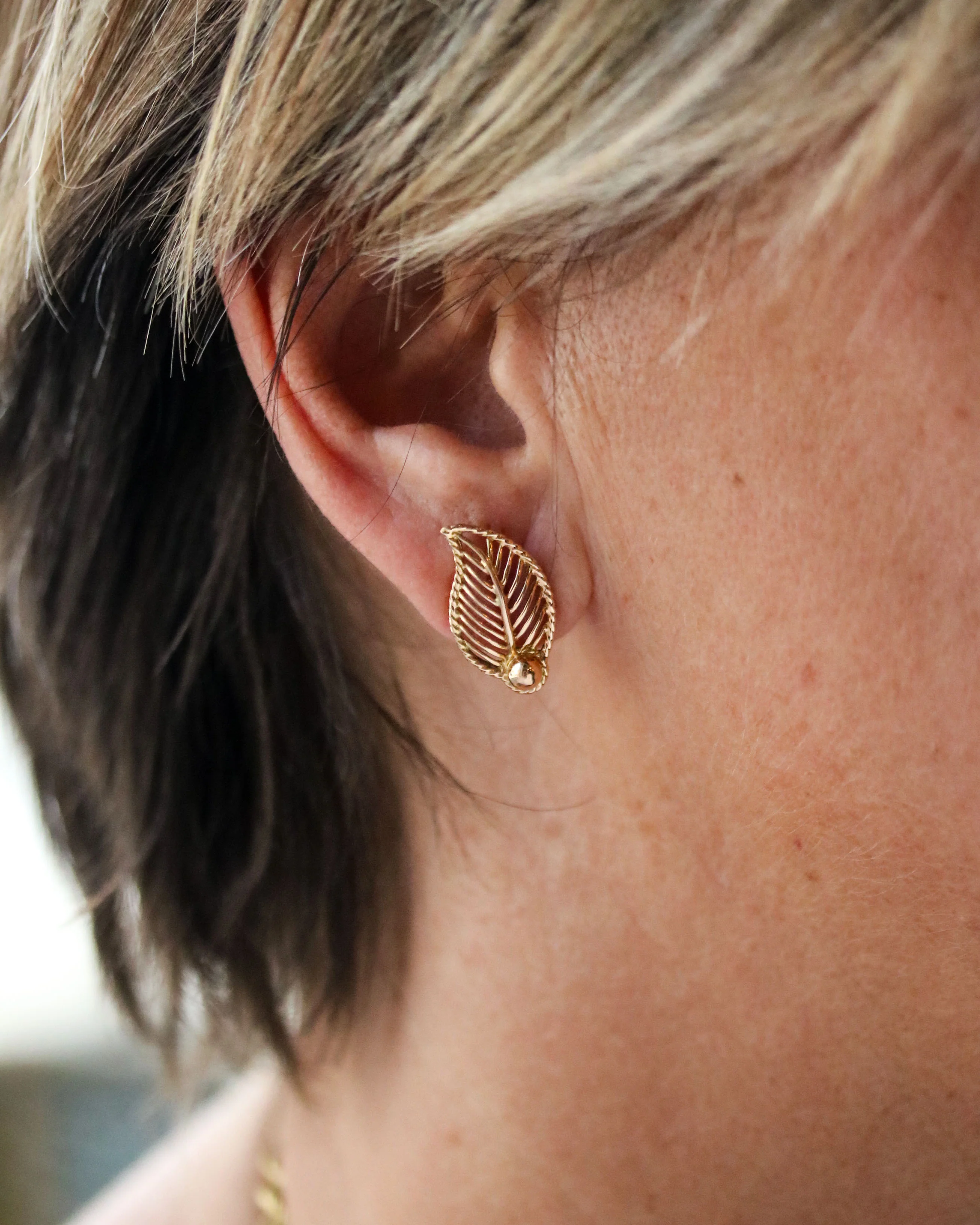 Paire de Boucles d'Oreilles 1950 - Image 7