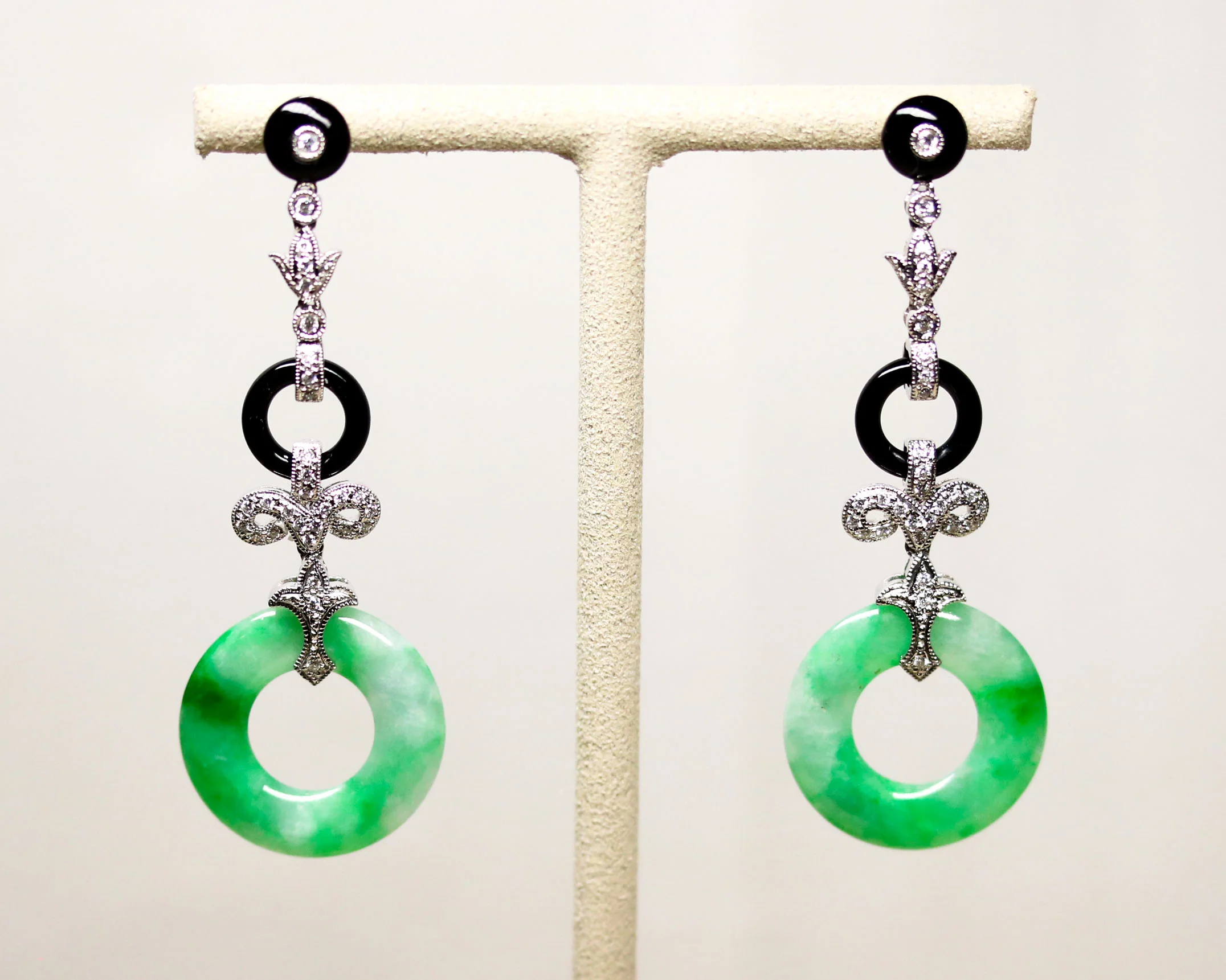 Paire de Boucles d'Oreilles Jade Onyx et Diamants - Image 6