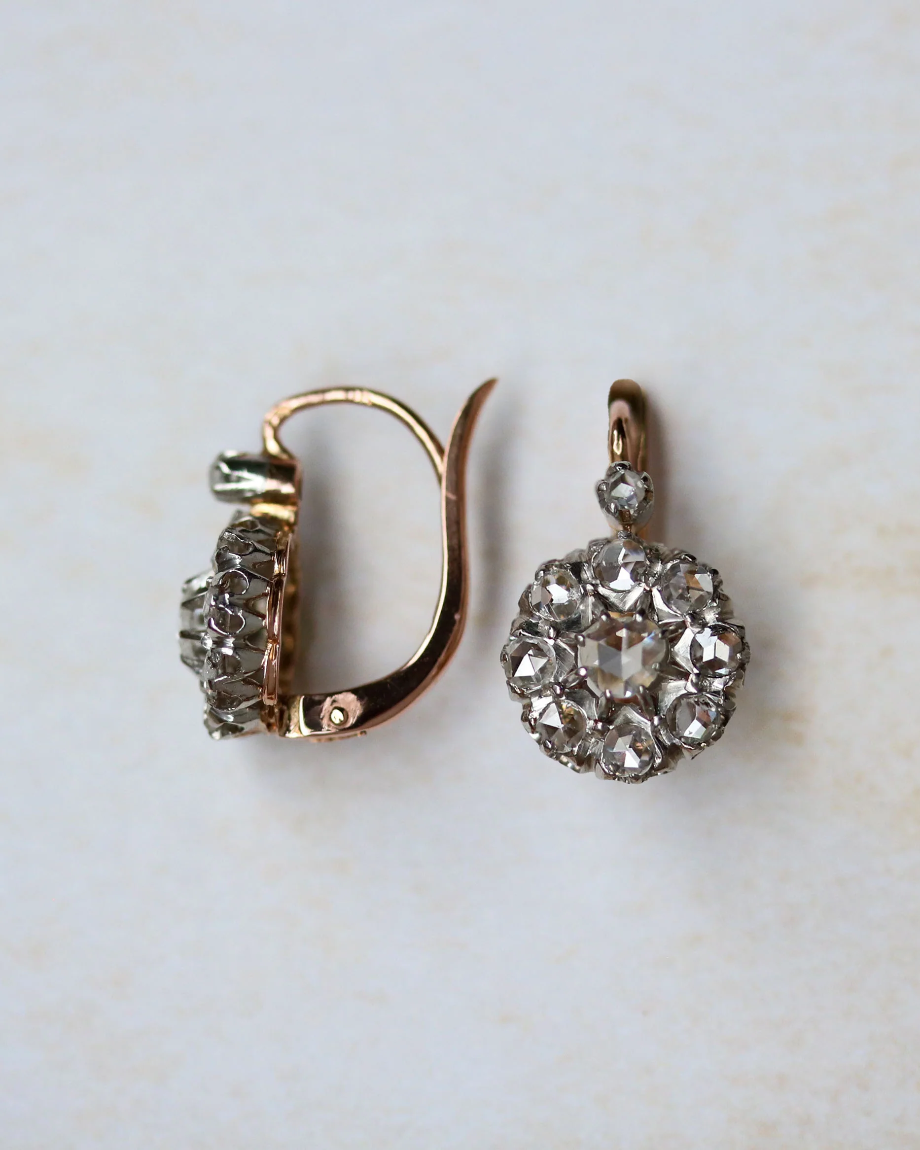 Paire De Dormeuses Marguerite Or et Diamants - Image 3