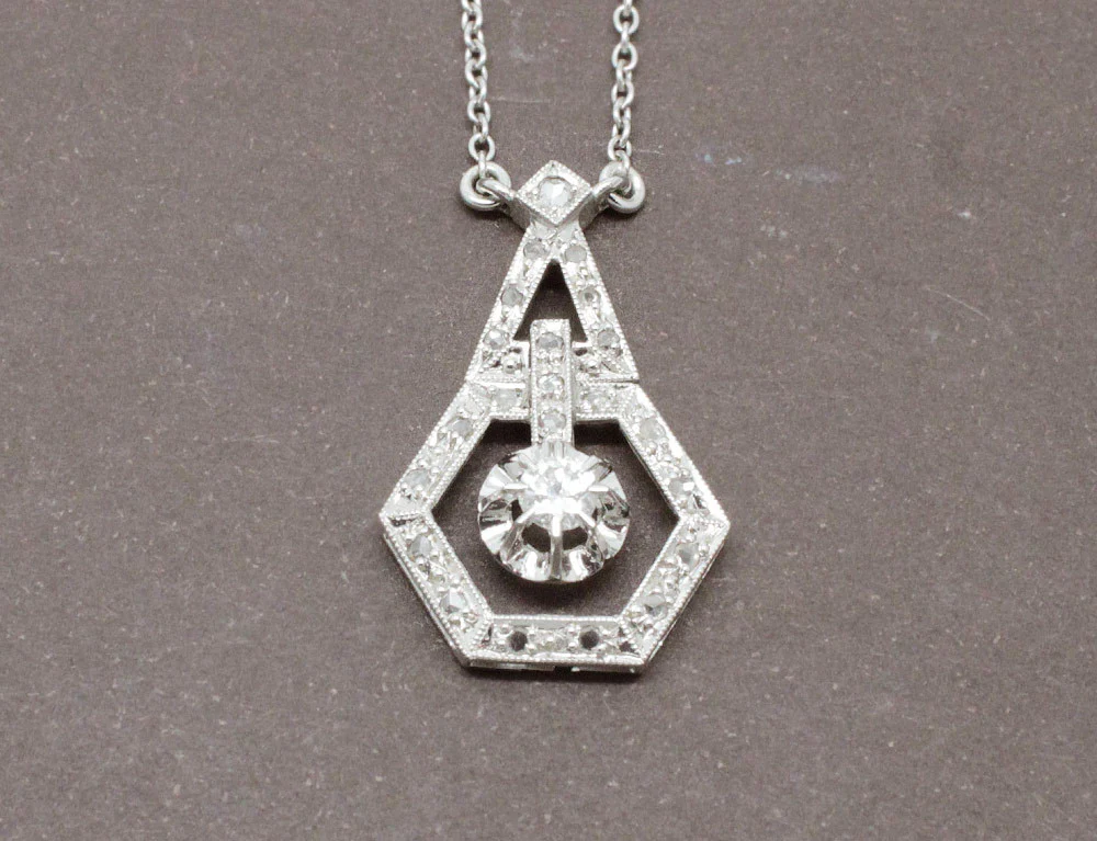 Pendentif Art Déco Platine Diamants