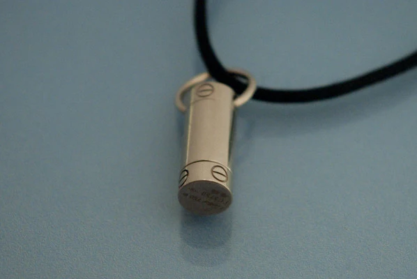Pendentif Cartier Love - Image 3