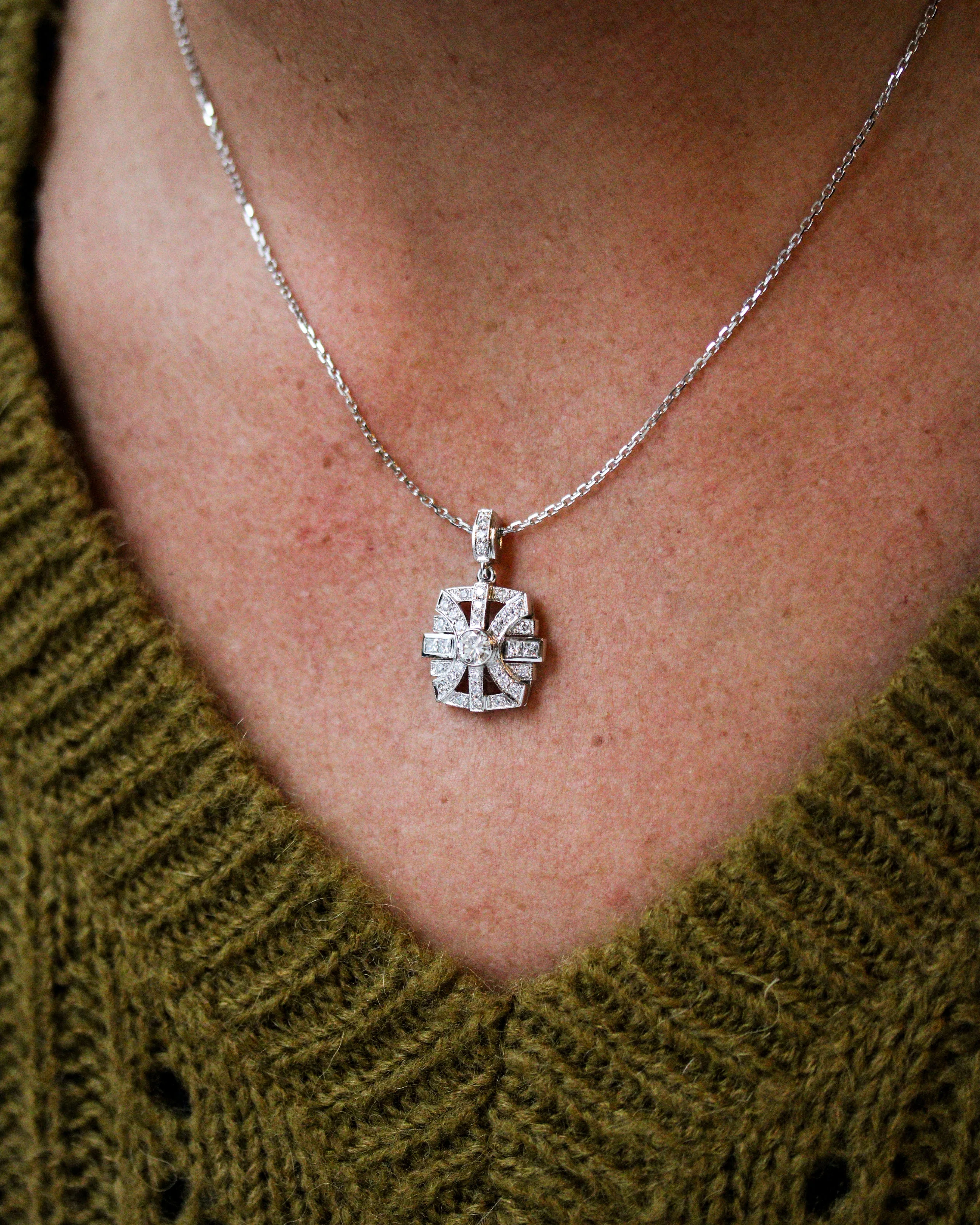 Pendentif Création Benoît Joaillier "Rectangle Ajouré" Diamants - Image 2