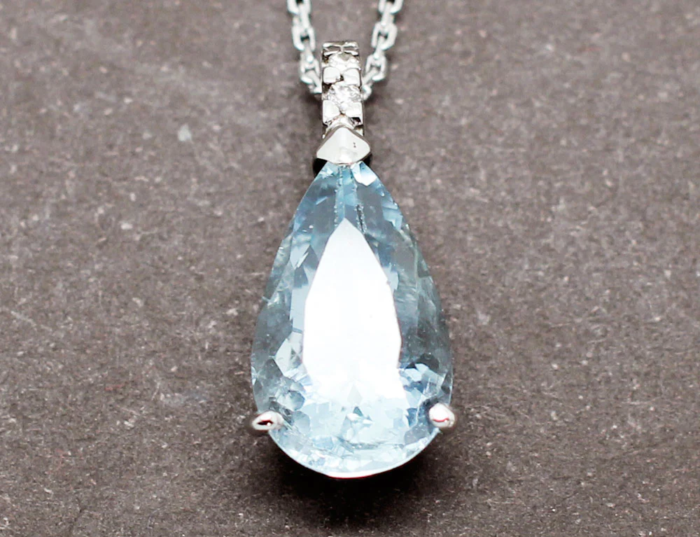 Pendentif Poire Aigue-Marine