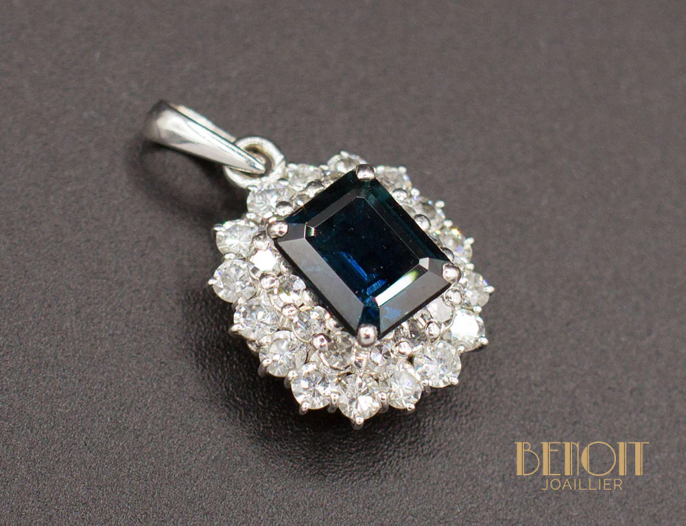 Pendentif Saphir Entourage Diamants - Image 2