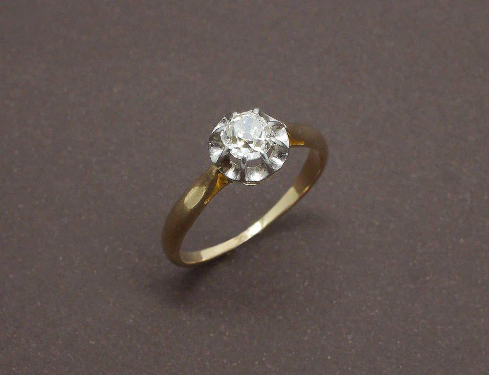 Solitaire Ancien Diamant Coussin