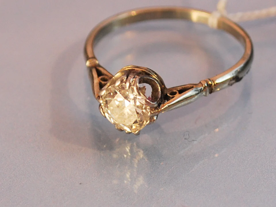 Solitaire diamant or blanc 1925
