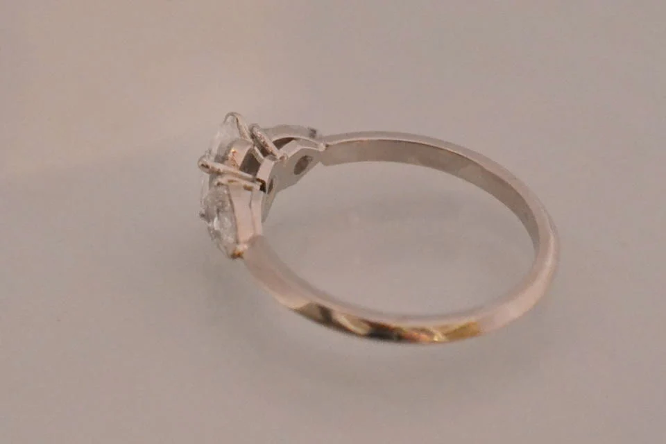 Solitaire Diamants Poires "BenoitJoaillier" - Image 2